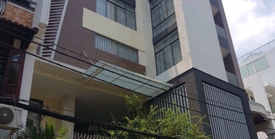 Bán biệt thự hiện đại đường Cộng Hoà, 198m2, hầm 6 lầu, có thang máy, hồ bơi