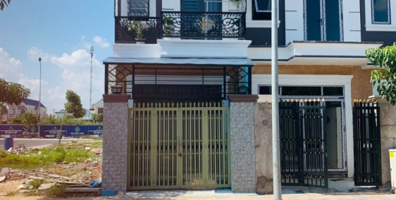 Bán nhà gần chợ Tân Hiệp, KCN Nam Tân Uyên, vòng xoay Kim Hằng