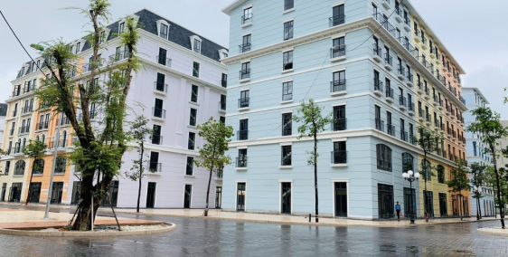 Bán khách sạn 44 phòng đối diện Resort InterContinental Phú Quốc