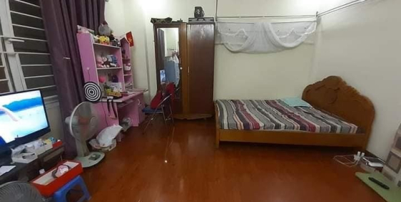 Bán GẤP! Đốc NGữ, Gần Phố, 2 mặt ngõ, thoáng trước sau, 34m,4T, 3.6 tỷ