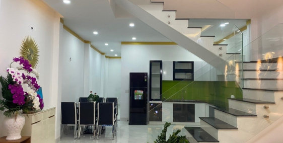 NHÀ ĐẸP 1 MÊ NGAY TRUNG TÂM. ĐƯỜNG ĐINH CÔNG TRÁNG. TÂN TIẾN. BUÔN MA THUỘT.