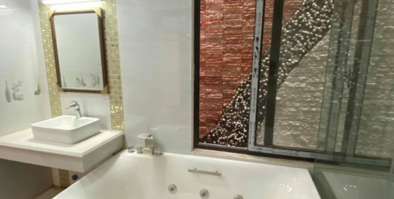 NHÀ PHÙNG CHÍ KIÊN DT51M*5T, MT 4,3M GIÁ 10,5 TỶ