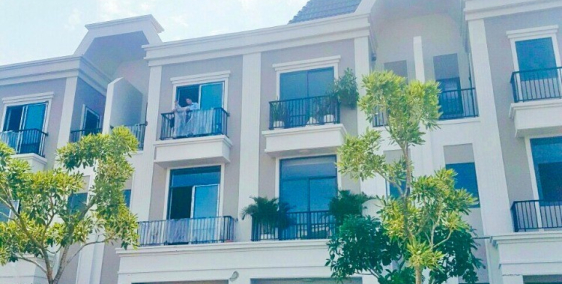 Bán nhà 1.8 tỷ sổ hồng riêng mới xây vào ở liền.