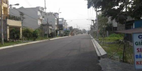 Cần bán đất gần khu công nghiệp thuộc Mỹ Hạnh Nam, Giá: 650tr, Diện tích: 6x18m2