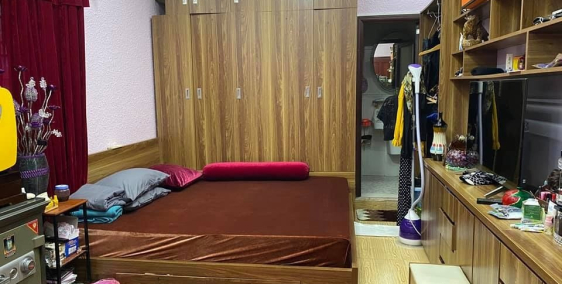 Bán nhà Bạch Mai, 4 tầng, 3 phòng ngủ, mặt tiền 7.4m ba bước ra phố, nhỉnh 3 tỷ