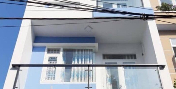 Bán nhà hẻm 130 Hồ Bá Kiện, Quận 10, 40m2, 3 tầng