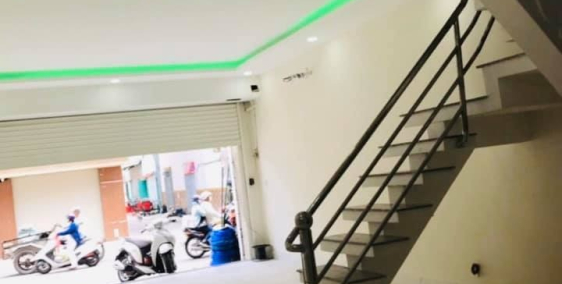 Chỉ nhỉnh 180 triệu/m2, có nhà mặt tiền đường Trần Quang Diệu, 100m2