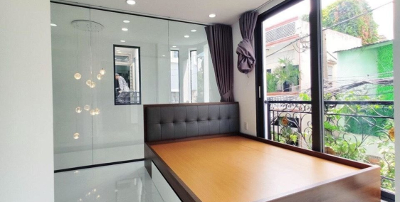 Bán nhà mặt tiền Hoàng Hoa Thám, 70m2 5 tầng, kinh doanh chỉ 14.5 tỷ.