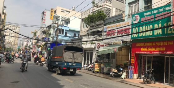 Bán nhà nát măt tiền đường số 13 P. Linh Xuân Q. Thủ Đức giái bán 10,2 tỷ thương