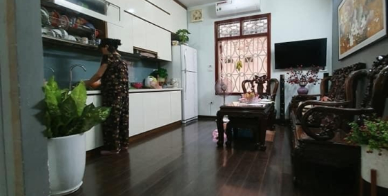 Triều Khúc, 5 tầng, ô tô tránh, đẹp long lanh, xem là mê.