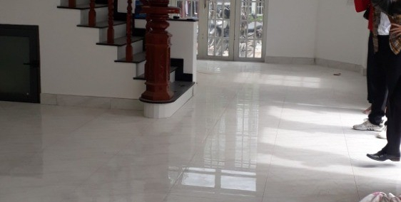 Kẹt tiền cần bán nhà gần chợ đêm hòa lân thuộc TX Thuận An, vị trí đắc địa.