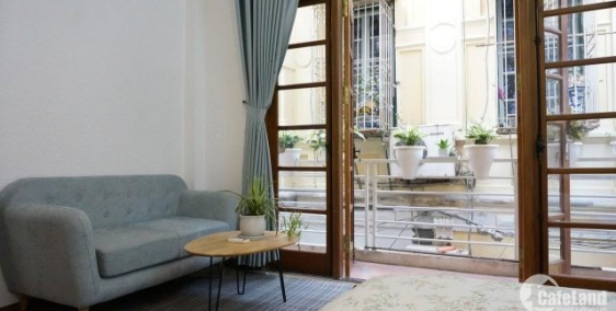 Nhà đẹp một bước chân ra phố Vạn Bảo giá 5.8 tỷ