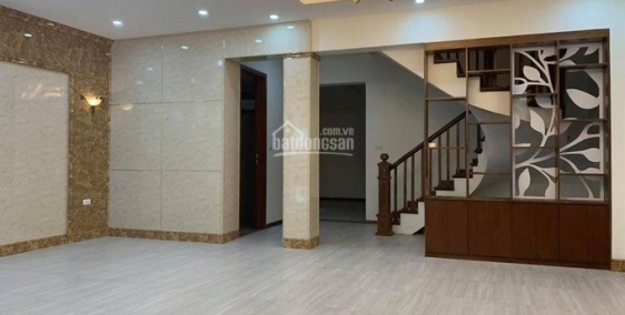 Cần bán gấp nhà phố Thọ Lão - Lò Đúc, quận Hai Bà Trưng