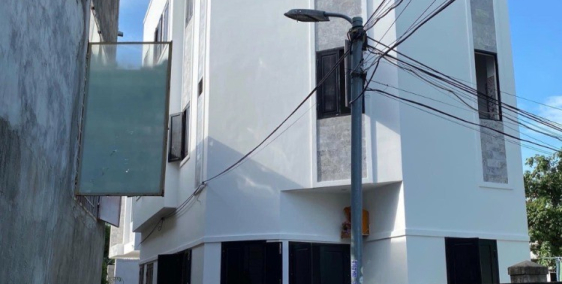 Bán dãy trọ 3 tầng, nằm ngay lô góc kiệt 382 Tôn Đức Thắng.