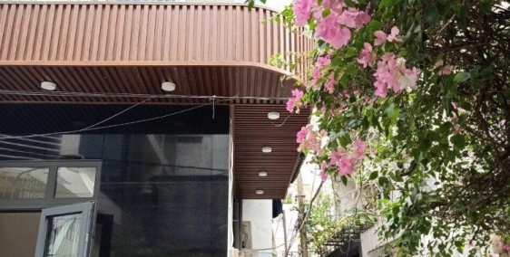 4.7 tỷ, xe hơi đậu cửa, Lê Hồng Phong Phường 12 Quận 10, 4 tầng, tặng nội thất .