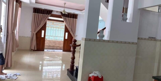 Nhà rộng rãi đường Ngô Quyền, P.8, Quận 10. 6,4 tỷ. 0921 990 402