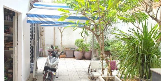 Nhà (5 x 24m)/lửng, 2 lầu, ST, 5PN, đường rộng 8m khu Dạ Nam P2 Q8