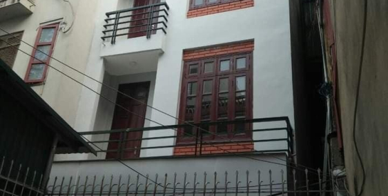 Chính chủ cần bán nhà cạnh ROYAL CITY: 50m, 4 tầng, MT 5m