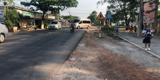 Bán đất mặt tiền đường nhựa DH 410 gần Vsip 2