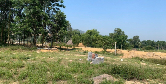 Đất Giáp Ngay Trung Tâm Thành Phố Đà Nẳng Gía Rẻ 121m2