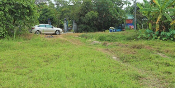 Đất làm nhà vườn 696m2, đường Dương Công Khi đã có sổ hồng riêng