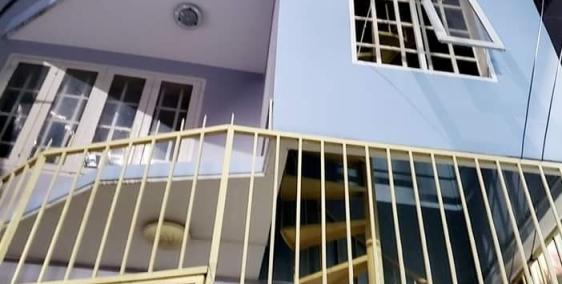 Nở hậu 40m2, 3 tầng, Cách Mạng Tháng Tám, Quận 10, giá chỉ 3,5 tỷ, sổ hoàn công.