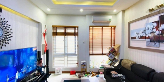 Bán Nhà Mặt Phố Kinh Doanh, TT Quận Đống Đa, 45m MT5, Nhỉnh 6 tỷ +84903209588;