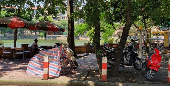 Bán nhà mặt hồ Chùa Láng Đống Đa kinh doanh cực đỉnh 70m2