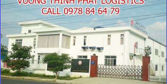 Cho thuê gấp kho xưởng mặt tiền đường Tuyến 2, Ấp 4, Hóc Môn, DT 2.500m2,giá rẻ