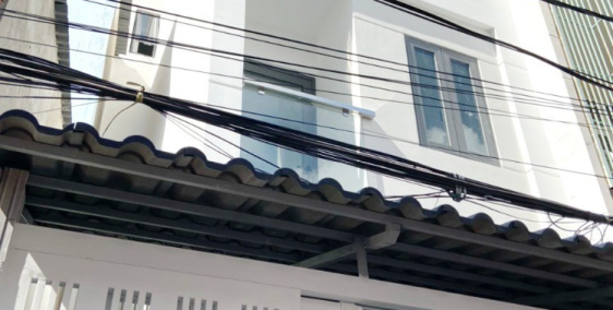 Cho thuê nhà nguyên căn (3.2*10m) 2 lầu hẻm 351 Bùi Minh Trực P6 Q8