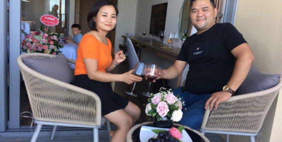 Nụ cười thỏa mãn đầu tư Flamingo Cát Bà lợi nhuận 500 triệu/năm