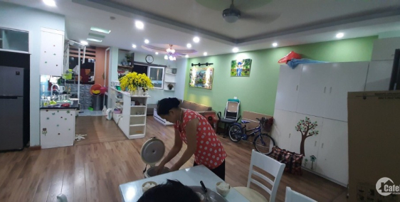 Bán CHCC khu ĐTM Nghĩa Đô, Từ Liêm, Hà Nội diện tích 63m2 giá 2.5 tỷ.