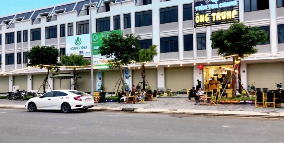 Thanh lý biệt thự mặt tiền Quốc Lộ 1A ngay Tp Tân An