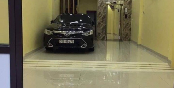 Chính chủ bán nhà Trần Quang Diệu, 48M2*4,5m, 8 T,thang máy, giá: 12,8 tỷ.