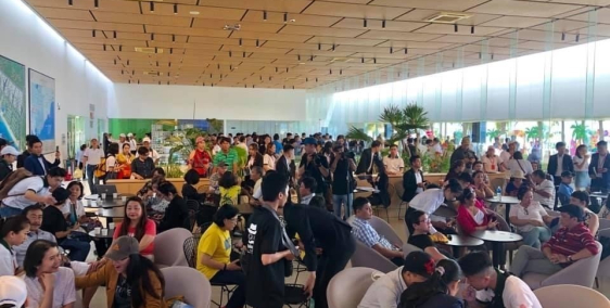 BÁN NHÀ PHỐ THƯƠNG MẠI BIỂN  2 MẶT TIỀN 0963684319