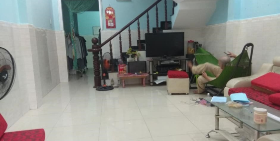 Giảm Sốc 300 Triệu, hẻm 3 gác Cách 10m Bà Hạt 35m2x2 Tầng, Vuông Vức.