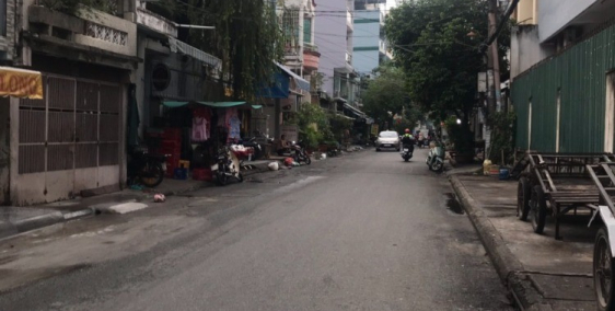 Chính chủ bán nhà đẹp 1 trệt 1 lầu có 3 phòng ngủ.120m2.SHR. Bán 4,5 tỷ.