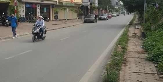 Nhà mặt phố đường Bưởi mt 10m lô góc kinh doanh đỉnh có thang máy giá 11 tỷ