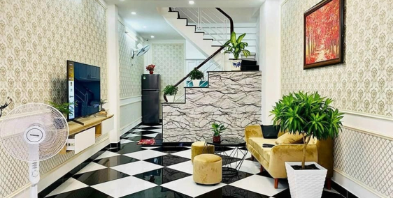 Cần bán nhà 1 trệt 3 lầu 48m2 Trần Bình Trọng, Bình Thạnh chỉ 6.3 tỷ.