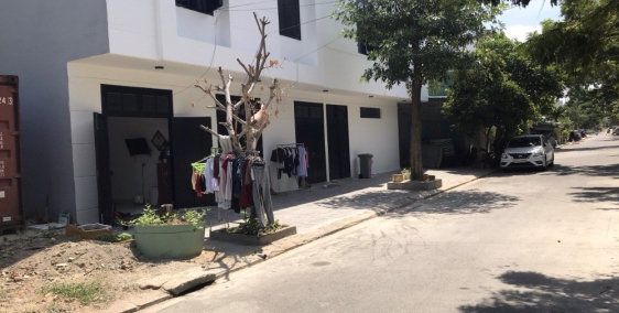 Nhà mặt tiền 19m, sau bến xe Đà Nẵng