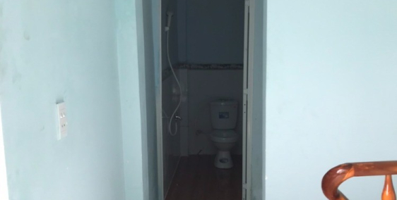 Bán nhà sổ chung phường Tân Bình Dĩ An Bình Dương. DT 40m2. Có gác, 1 phòng ngủ