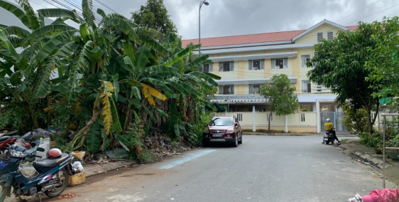 bán gấp nhà 1 trệt 2 lầu kdc thới nhựt 2