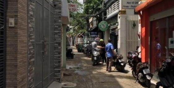 Cần tiền bán gấp nhà hẻm 5m Tôn Thất Tùng Q1
