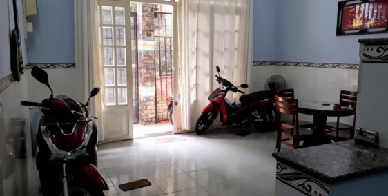 Bán nhà P.6,Tân Bình:HXH 1 trục,4 tầng ở ngay,sổ vuông,khu dân trí,giá rẻ