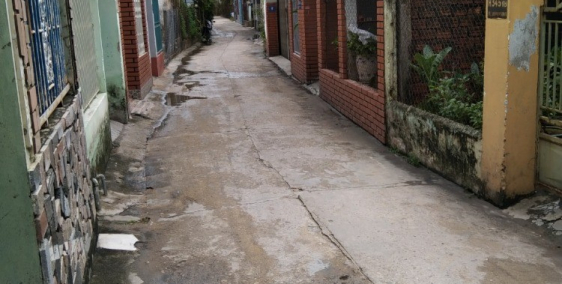 Cần tiền bán gấp nhà  hẻm cấp 4 Quảng Ngãi