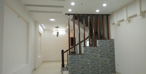 Bán gấp nhà Nguyễn Trãi DT 50m X4 tầng ,ôtô gần nhà, giá 3.9 tỷ