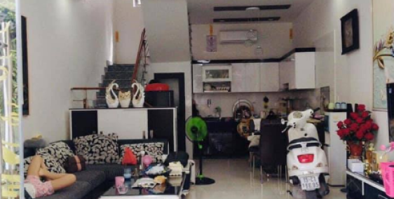 Bán nhà phố Phương Liệt, diện tích rộng, giá Cực Tốt.