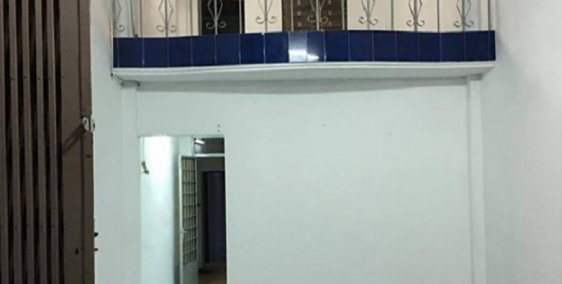 Nhà cấp 4 Phú Diễn, Bắc Từ Liêm, vuông đẹp, 5m ra Hồ, cực hiếm 34m2 2.2 tỷ.