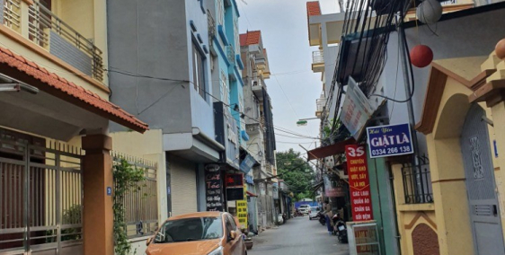 HOT!Bán nhà Phú Diễn lô góc, 2 mặt thoáng,37m2,giá nhỉnh 2 tỷ.