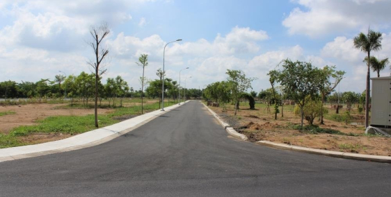 Bán gấp lô đất 500m2 thổ cư-450 triệu, đường Nguyễn Văn Linh/Becamex Chơn Thành